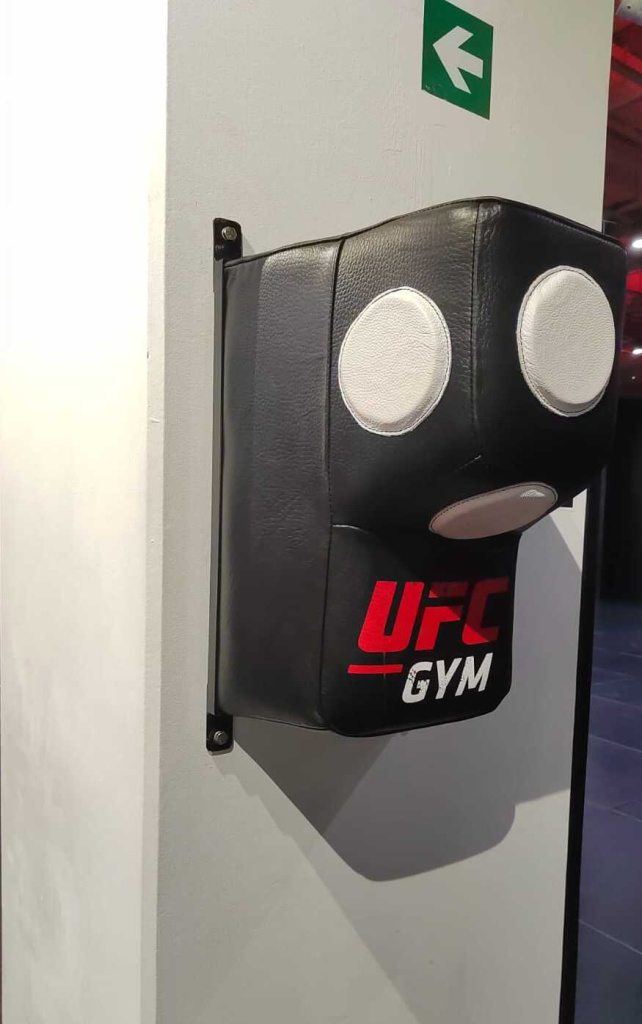 Подушка TOTALBOX в UFC GYM